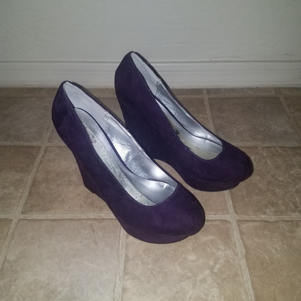 Woman wedges